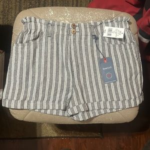 NWT Reward Large shorts